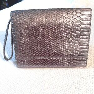 Neiman Marcus Silver Metallic Faux Crocodile Leather Wristlet Purse Clutch Bag